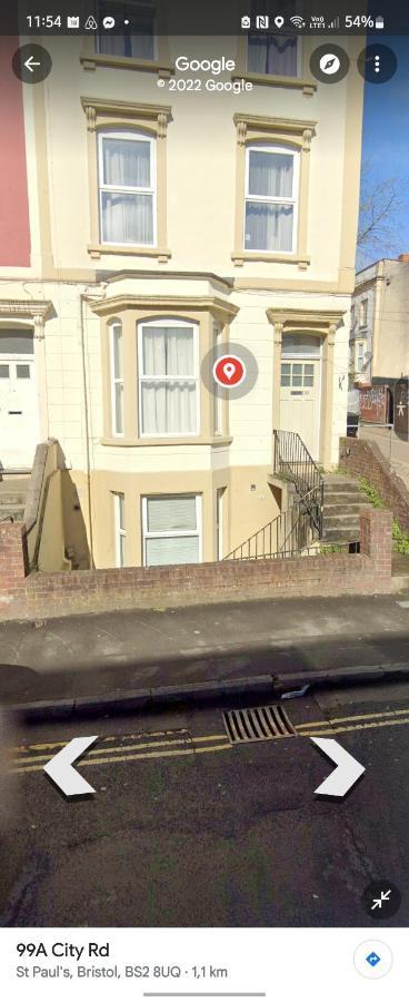 & Cosy Apartment In The Heart Of Stokes Croft Bristol Esterno foto